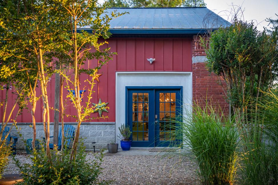 Platform 1346 Airbnb Exterior