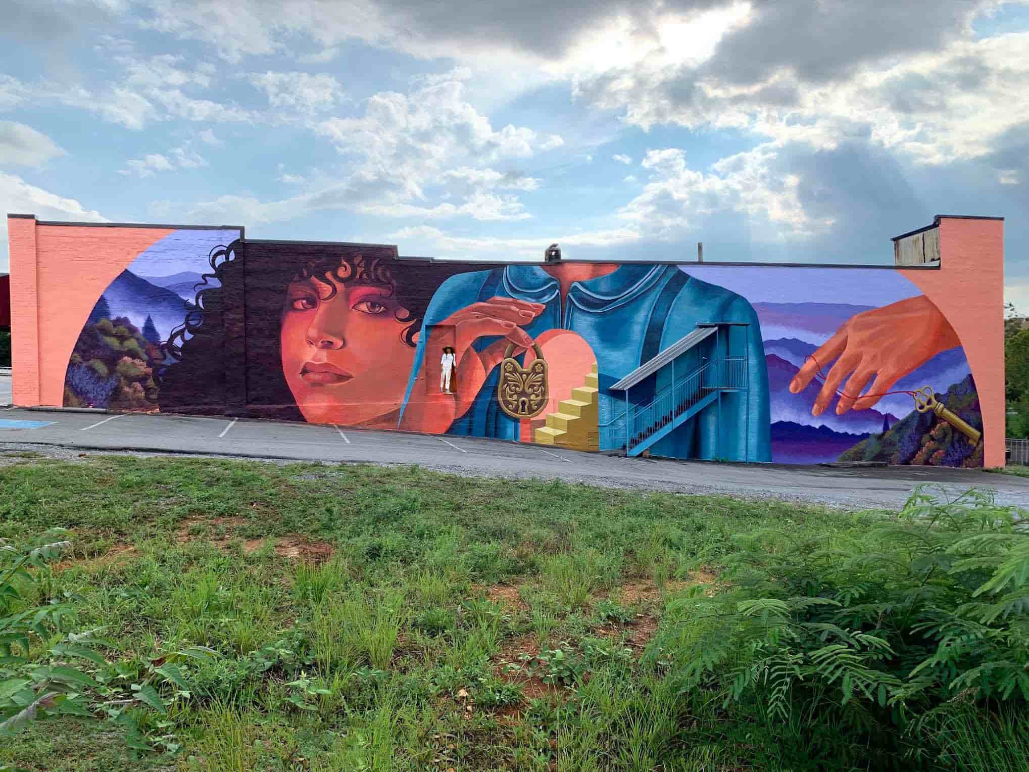 Senderos Full View by Nicole Salgar