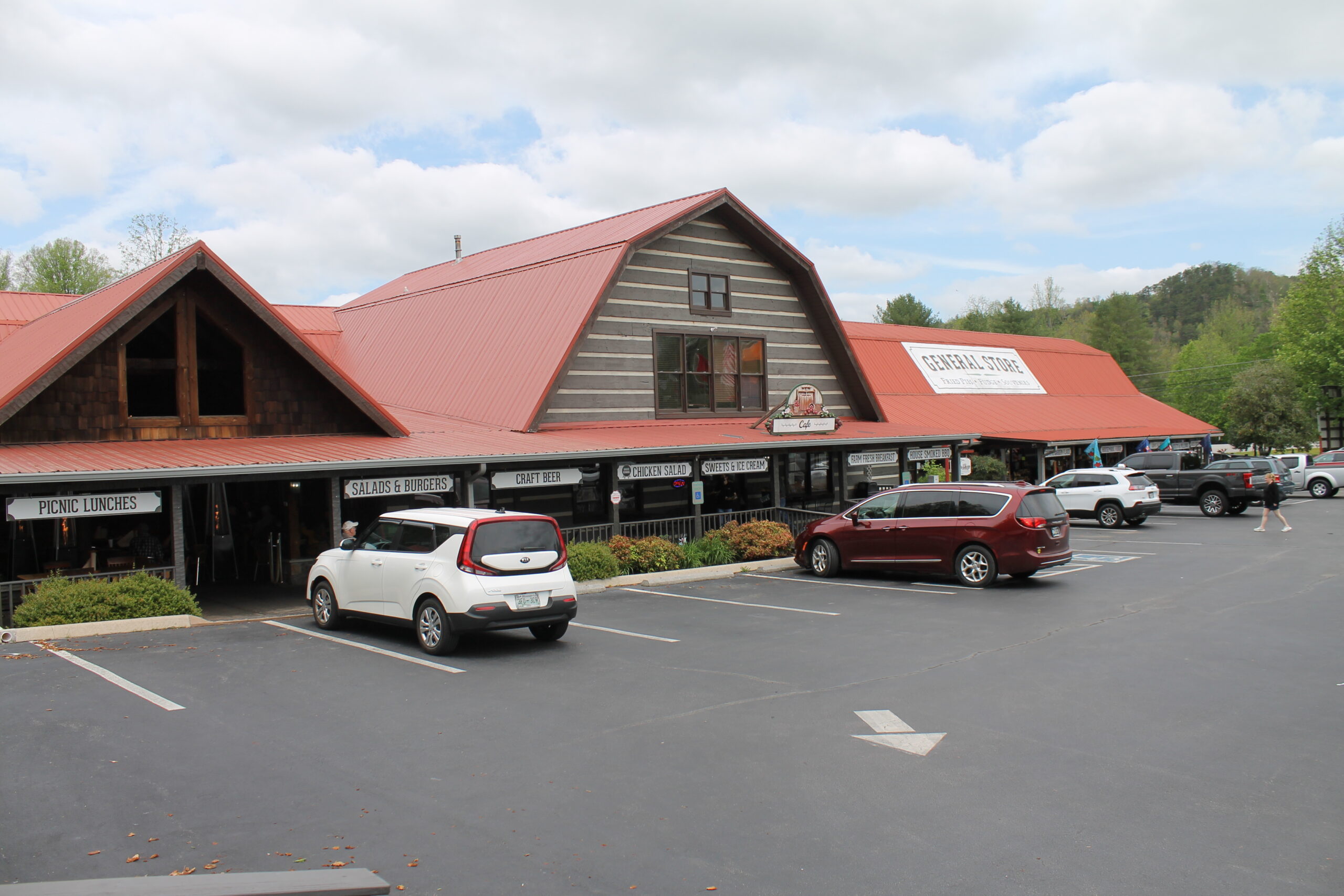 tobacco valley apple valley Apple Valley Mountain Village & Café