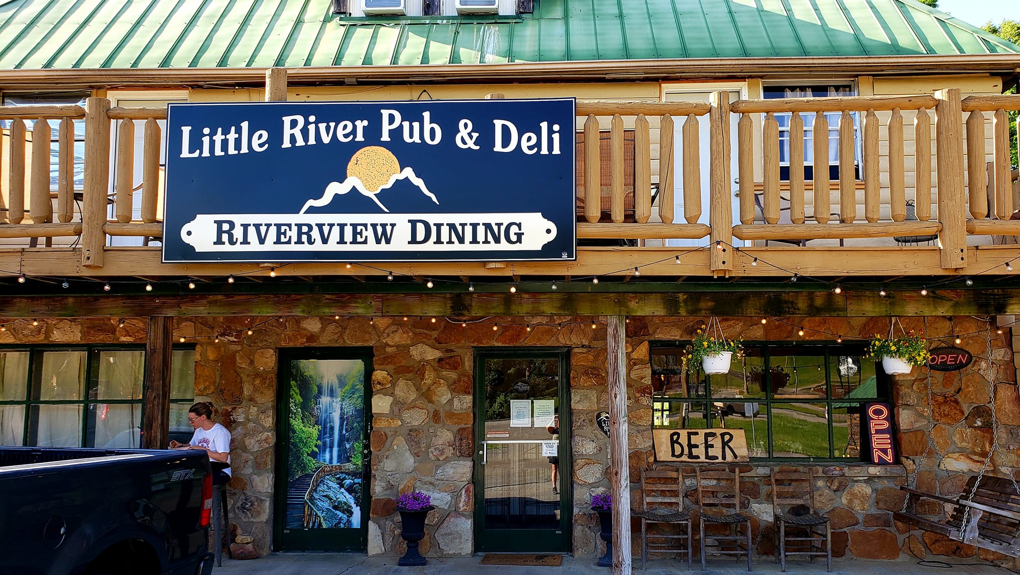 Little River Pub & Deli