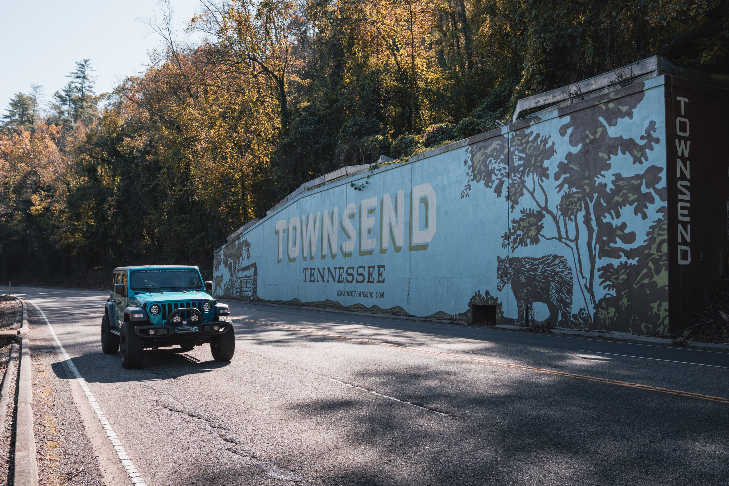 Townsend Mural on the way into town